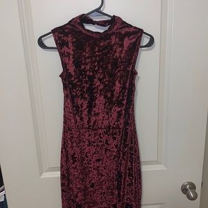 BEAUTIFUL Burgundy Floor Length Dress